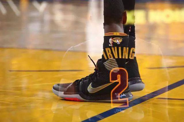 己的那一下 己的那一下