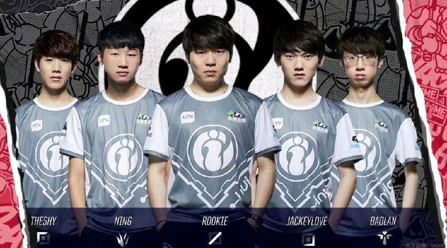 强调其职业 强调其职业